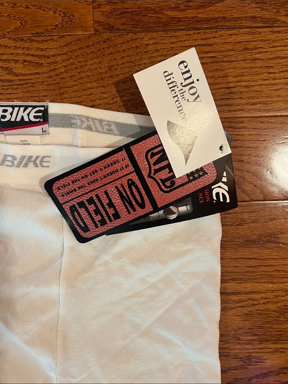 Bike Men’s White Compression Bike Shorts - Picture 3 of 6